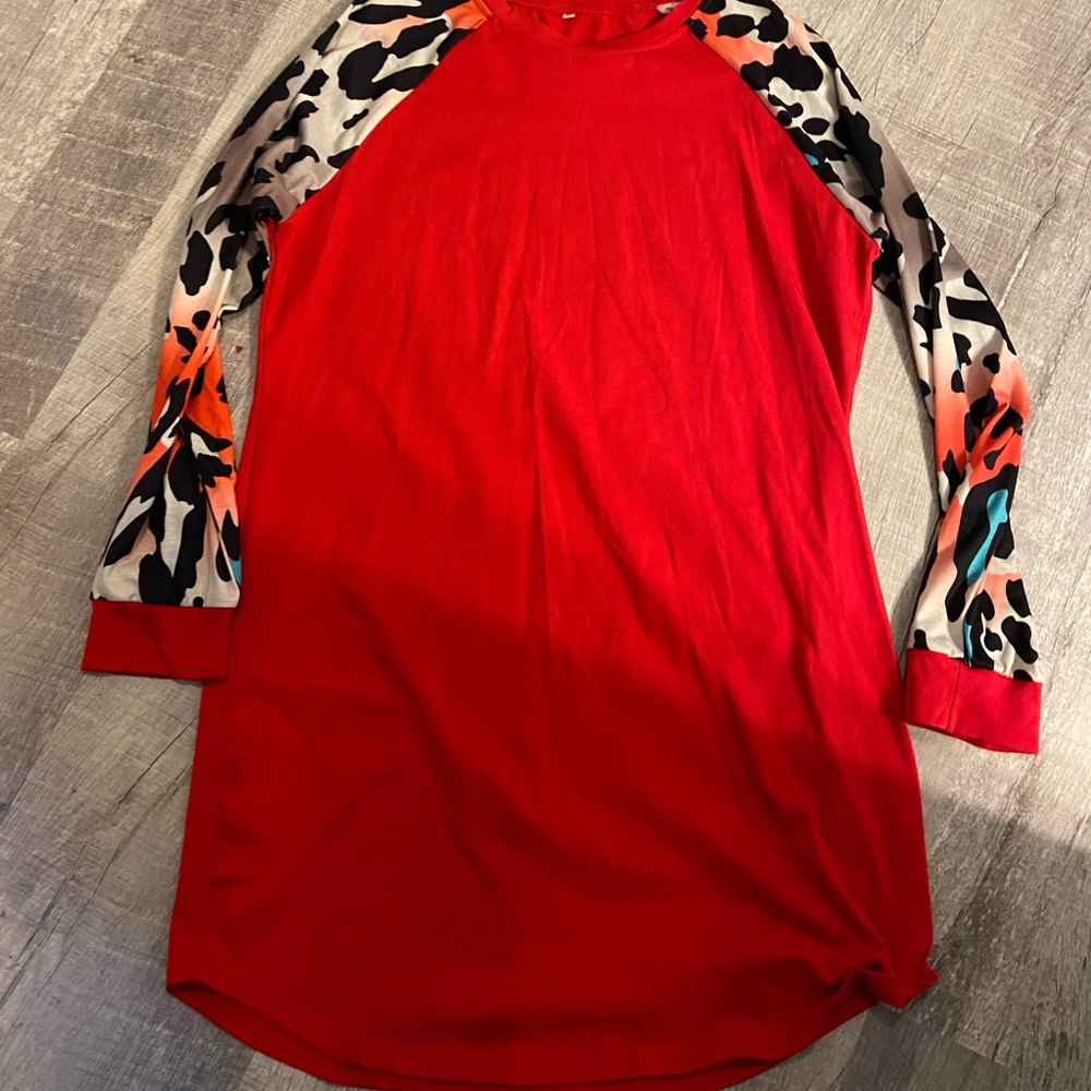 New Tunic.   Ordered from online boutique.   Never worn.